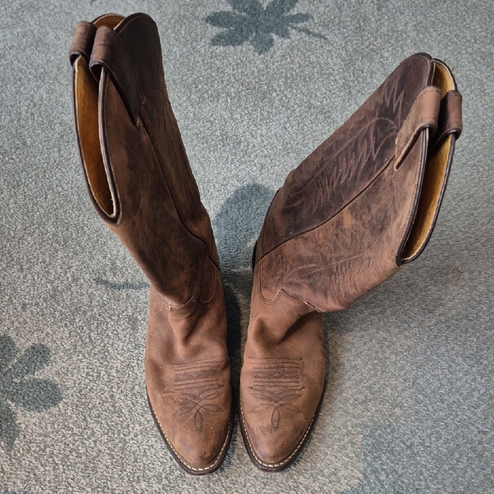 Justin Womens Pointed Toes Cowbody Boots